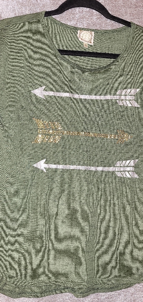 True Self Top Arrows Boho Green small